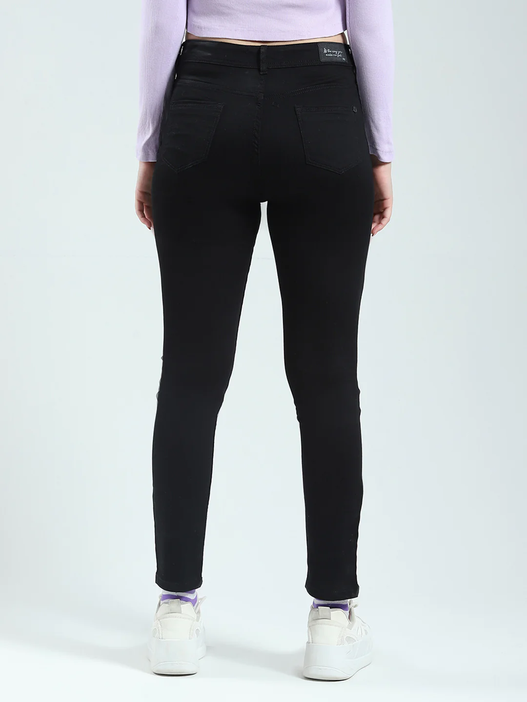 Women Black Solid Slim Fit Denim - Image 5