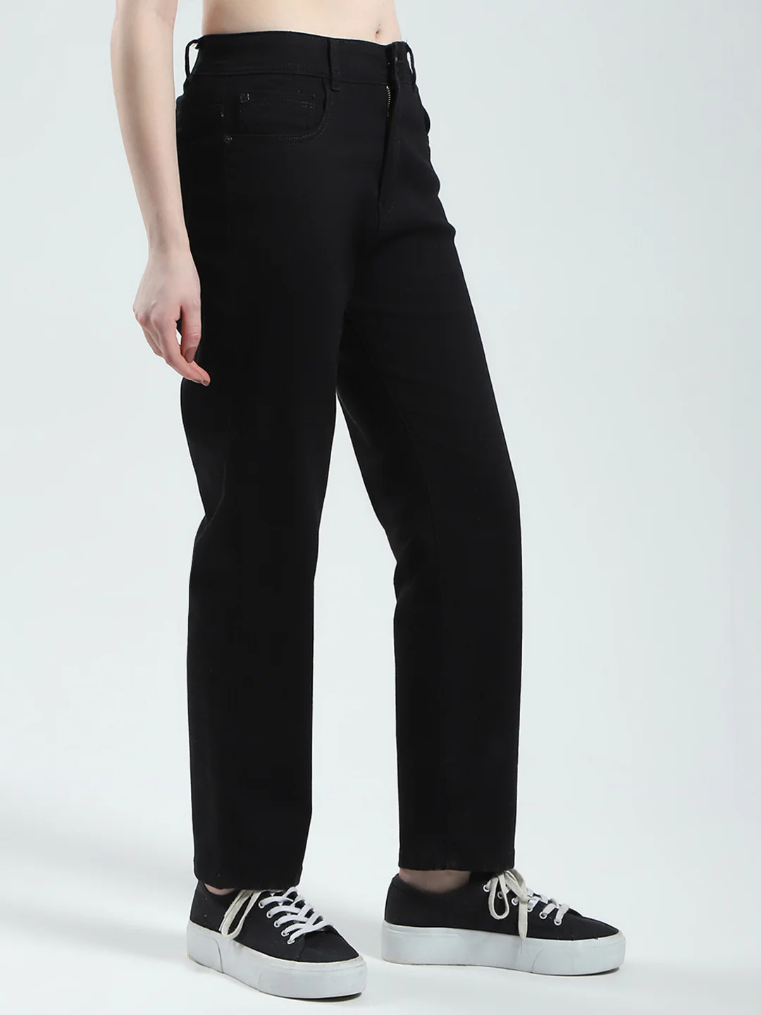 Women Black Solid Straight Fit Denim - Image 4