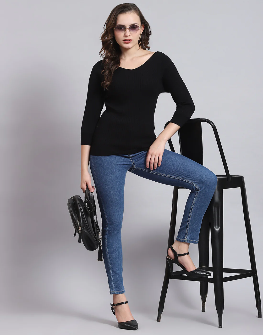 Women Black Solid V Neck 3/4 Sleeve Sweater - Image 2