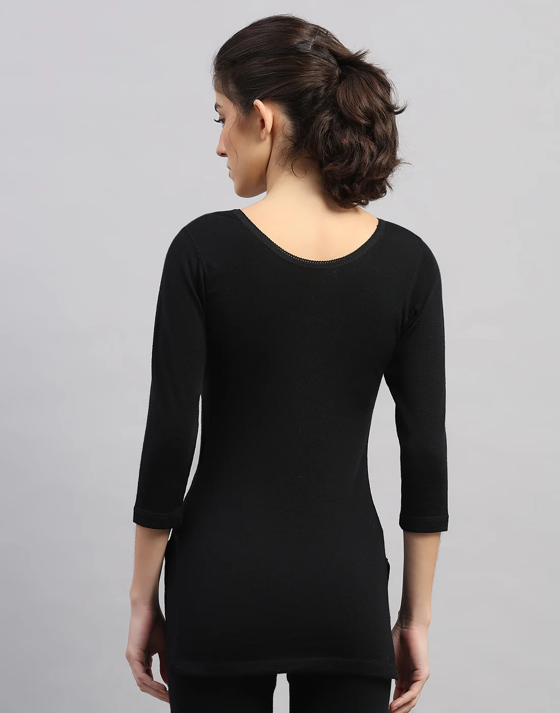 Women Black Solid V Neck 3/4th Sleeve Thermal Vest - Image 4