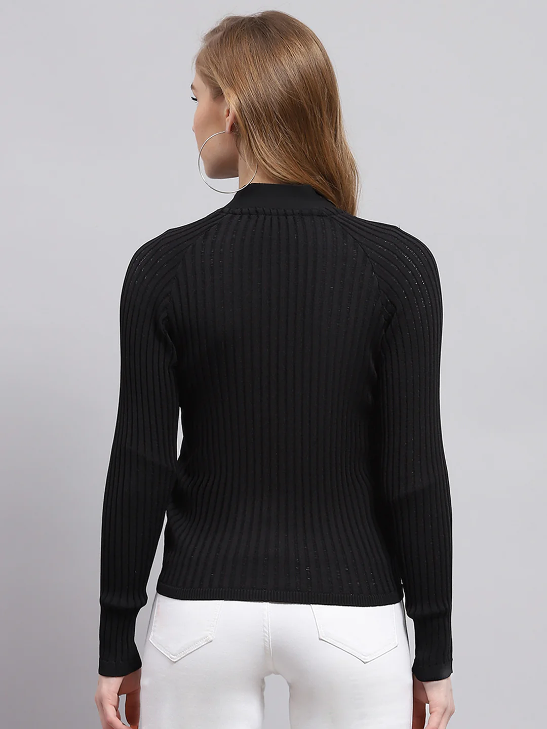 Women Black Solid V Neck Full Sleeve Cardigan - Image 5