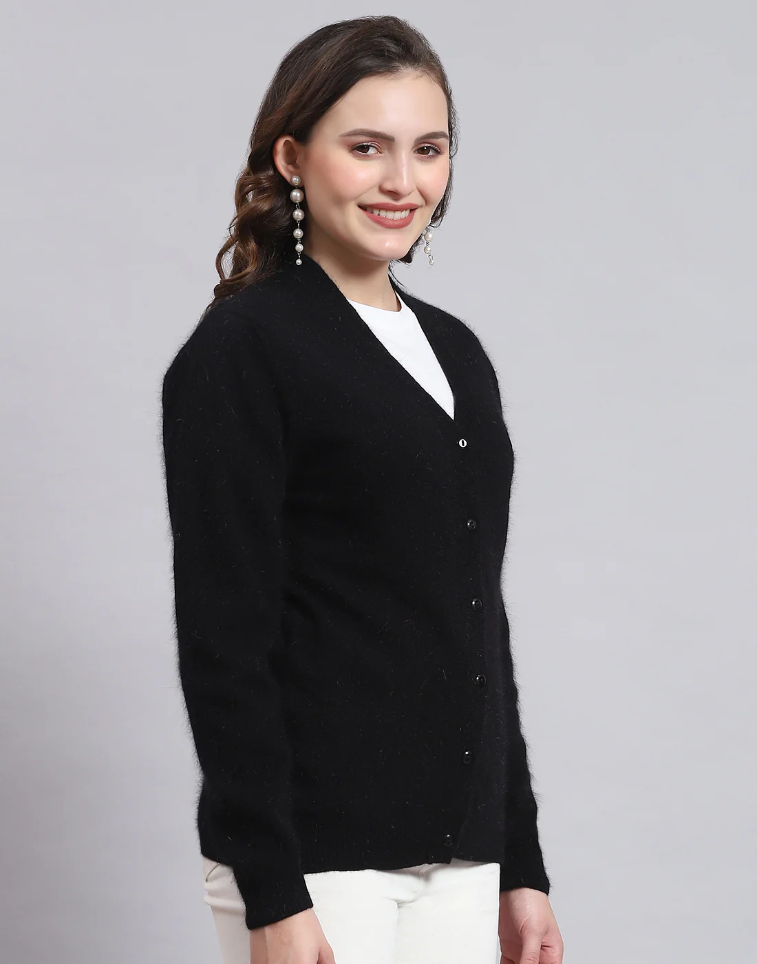 Women Black Solid V Neck Full Sleeve Cardigan - Image 4