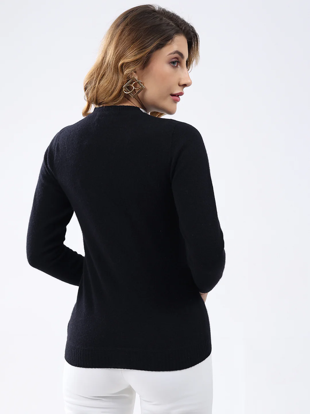 Women Black Solid V Neck Full Sleeve Cardigan - Image 5