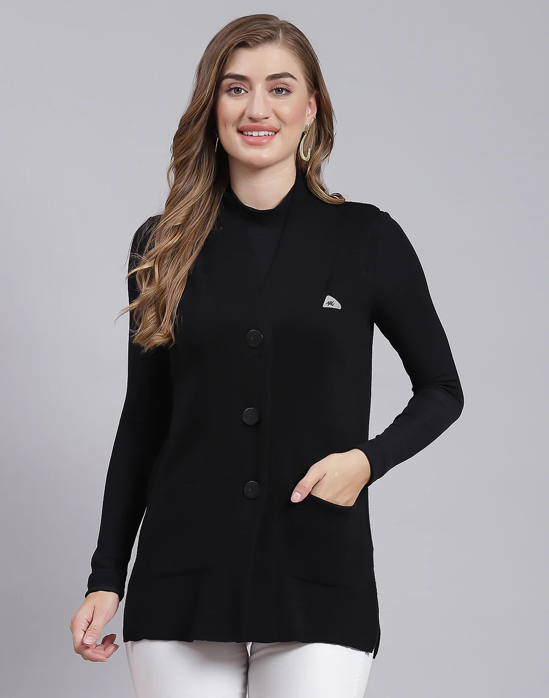 Women Black Solid V Neck Sleeveless Cardigan - Image 2