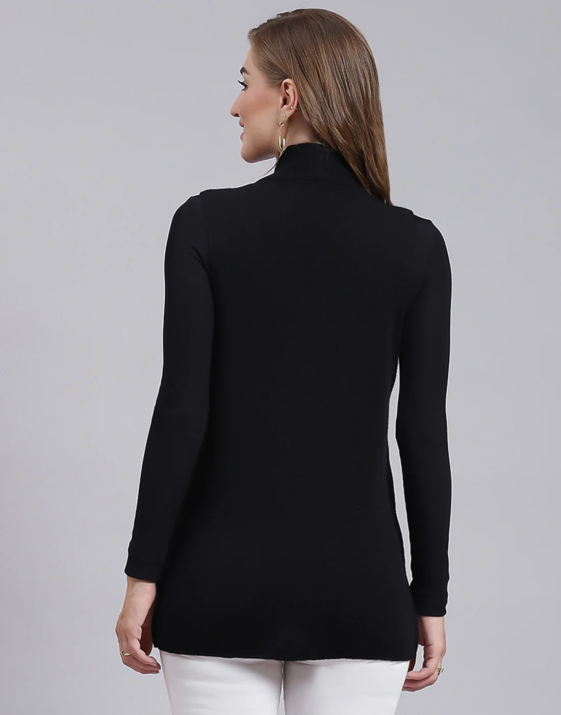 Women Black Solid V Neck Sleeveless Cardigan - Image 5