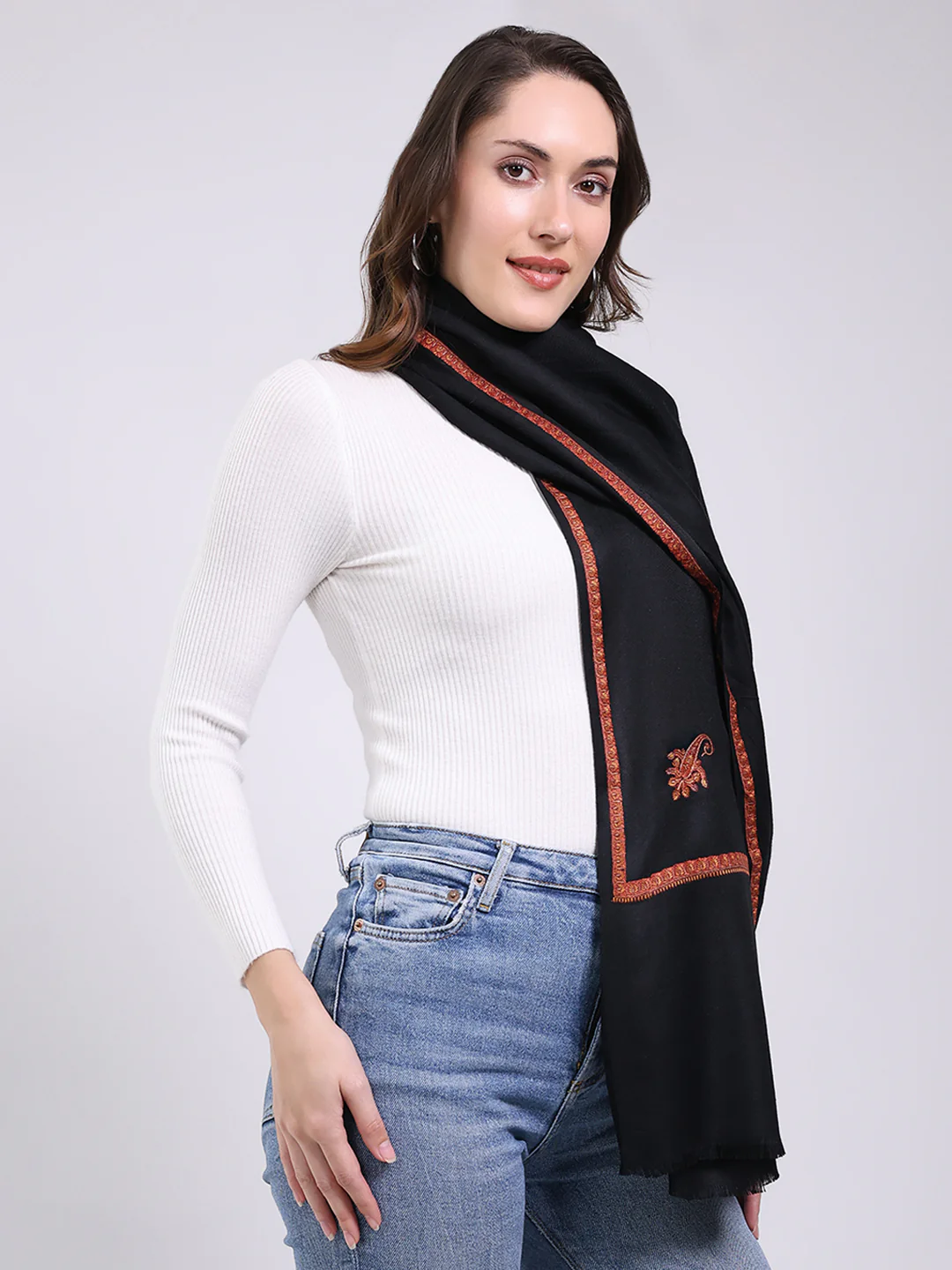Women Black Solid Wool Blend Shawl - Image 4