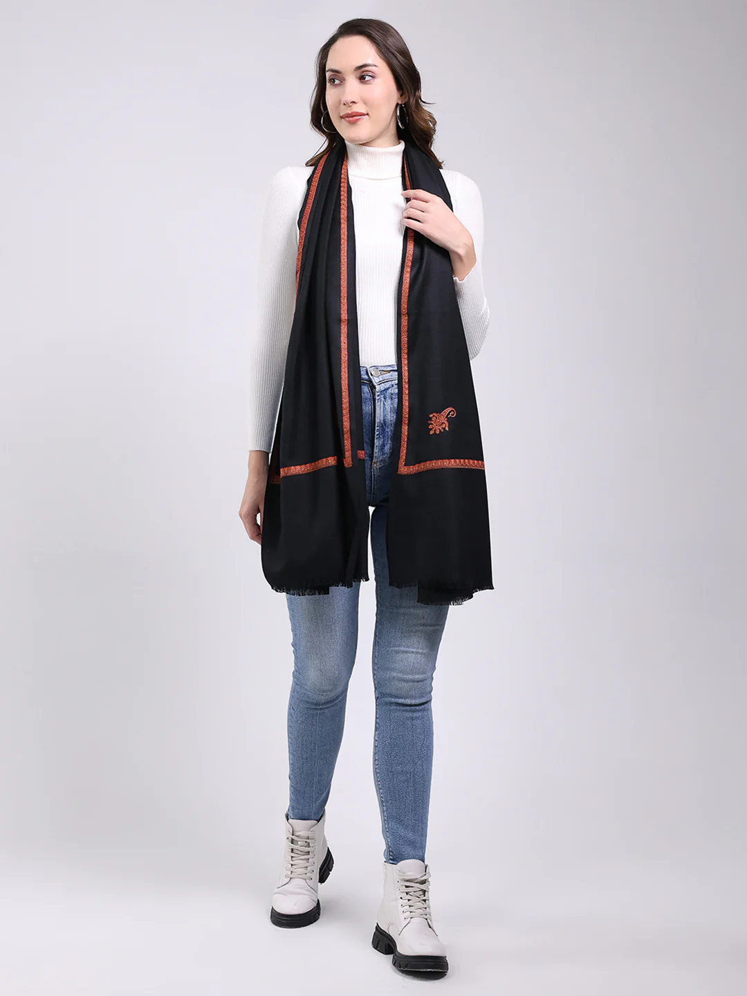 Women Black Solid Wool Blend Shawl - Image 5