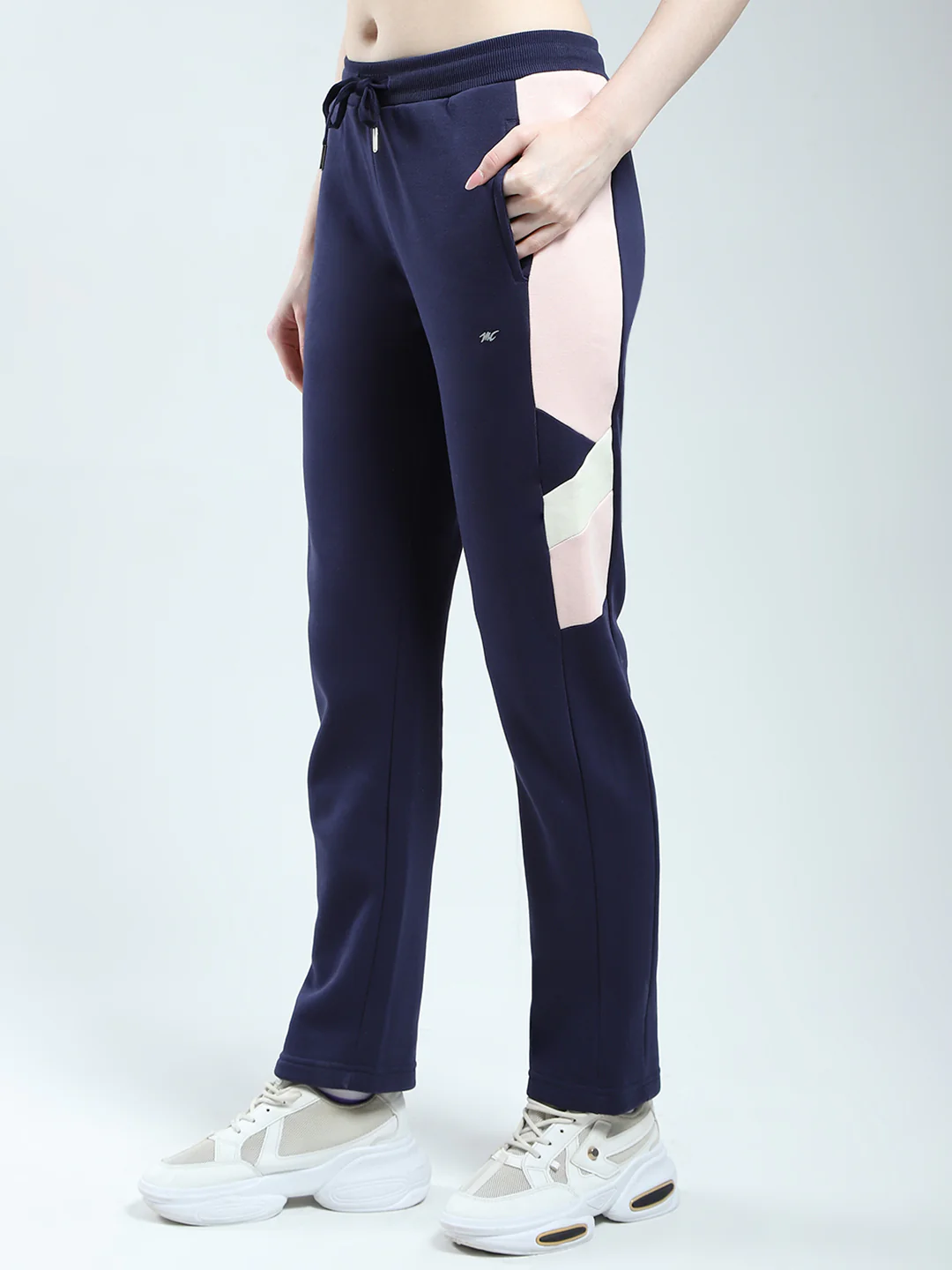 Women Blue & Beige Printed Round Neck Full Sleeve Winter Tracksuit - Image 7