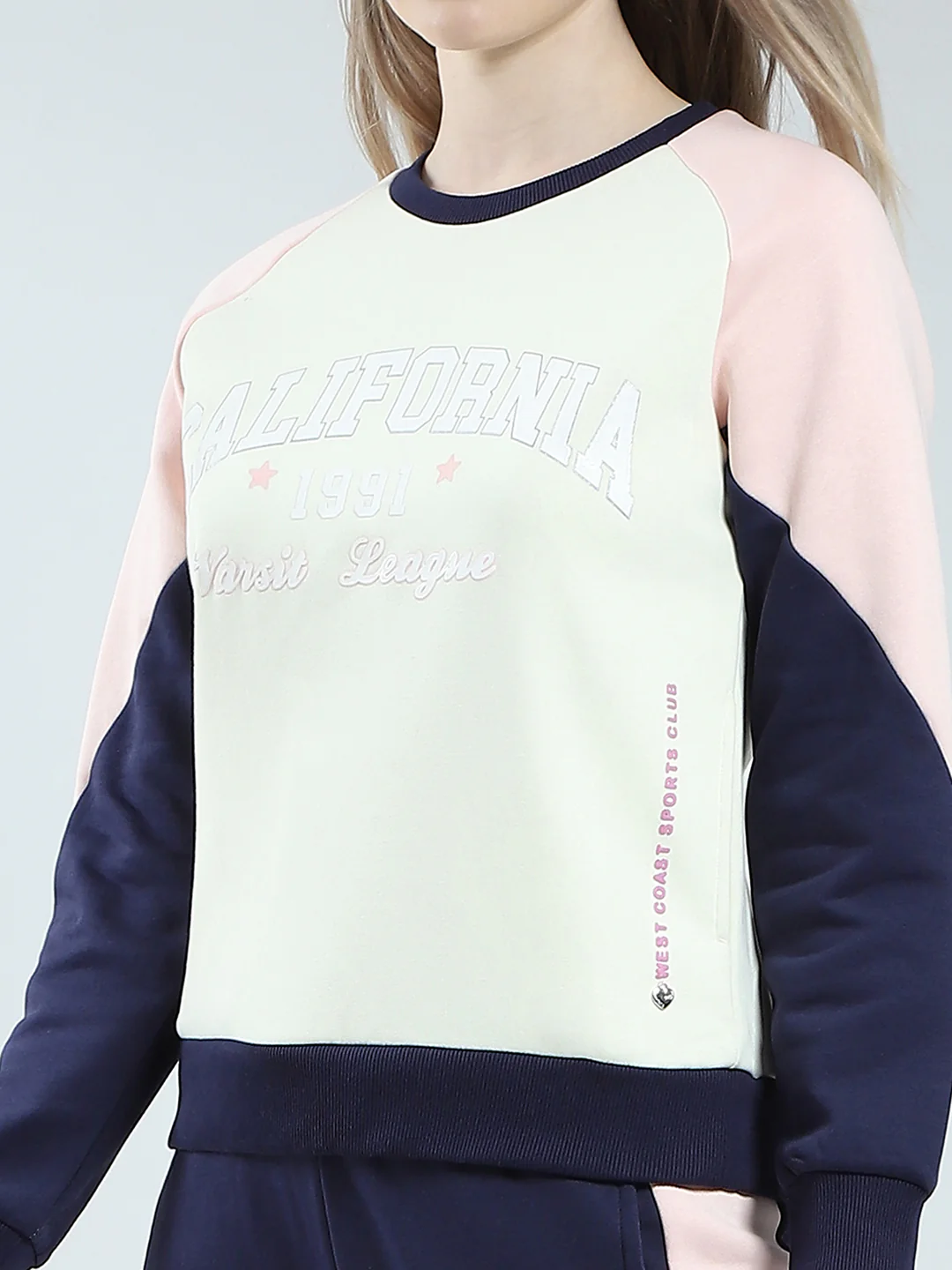 Women Blue & Beige Printed Round Neck Full Sleeve Winter Tracksuit - Image 8
