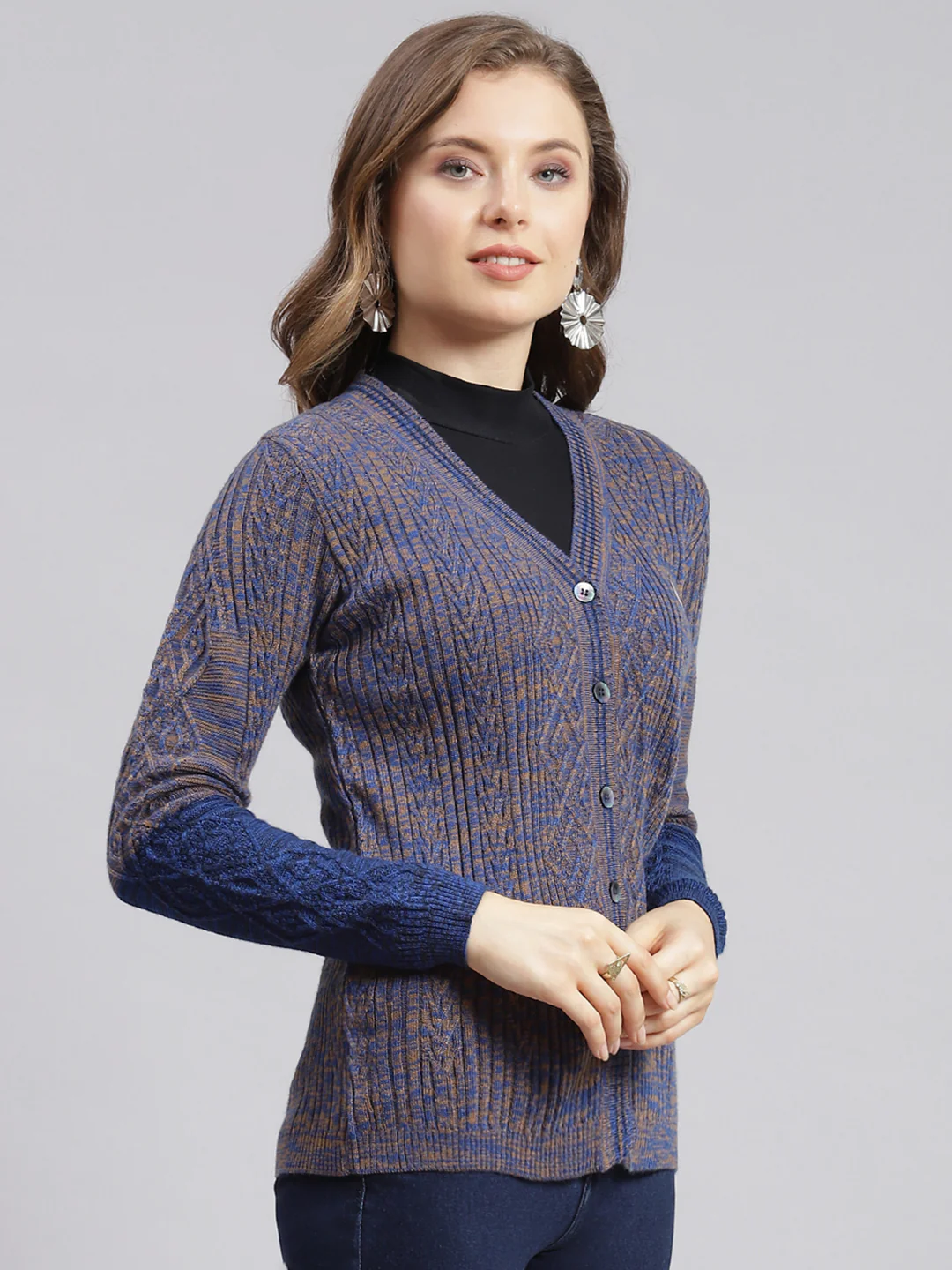 Women Blue Jaquard Wool blend Cardigan - Image 2