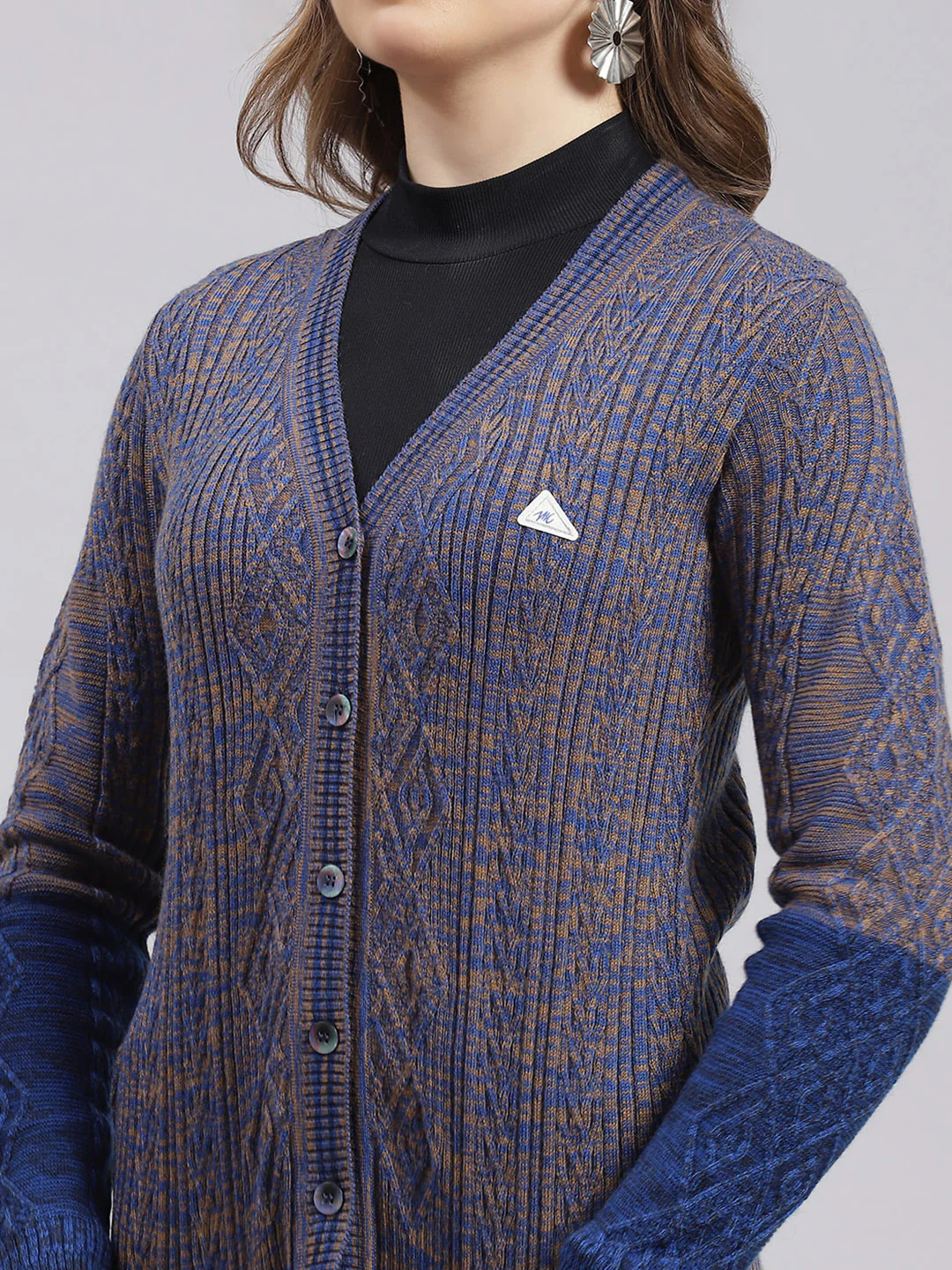 Women Blue Jaquard Wool blend Cardigan - Image 6