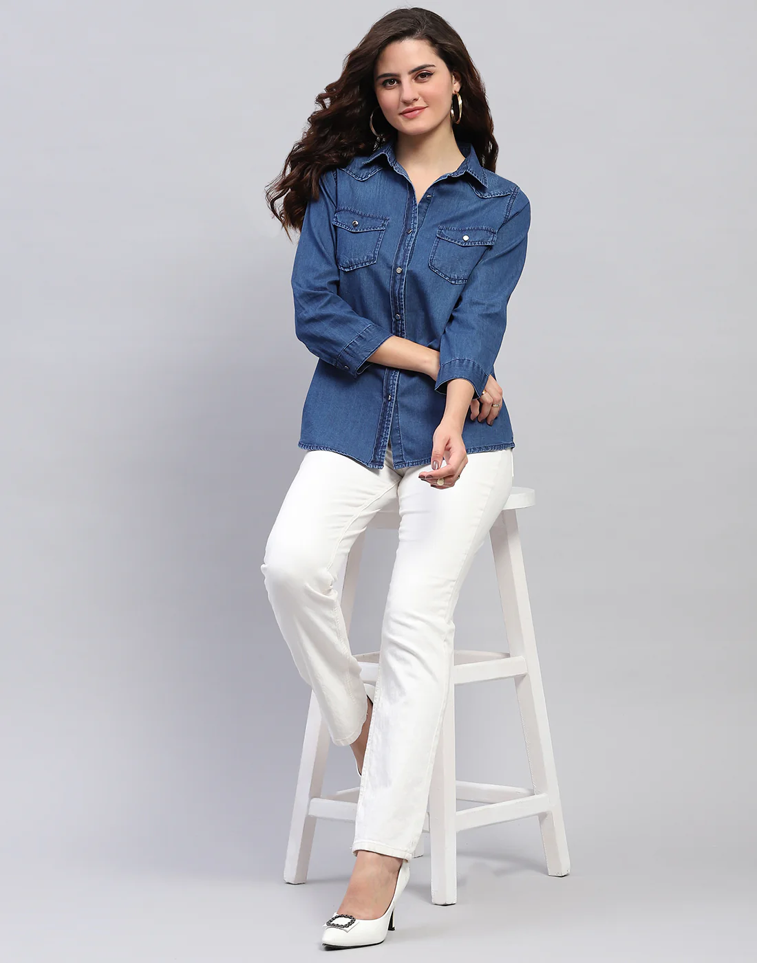 Women Blue Light Wash Front Open 3/4 Sleeve Top - Image 2