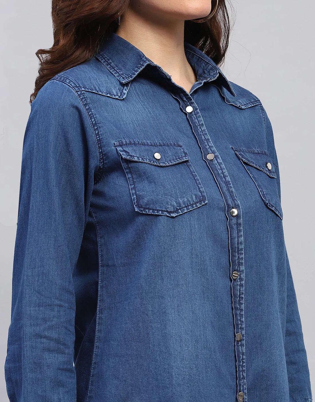 Women Blue Light Wash Front Open 3/4 Sleeve Top - Image 6
