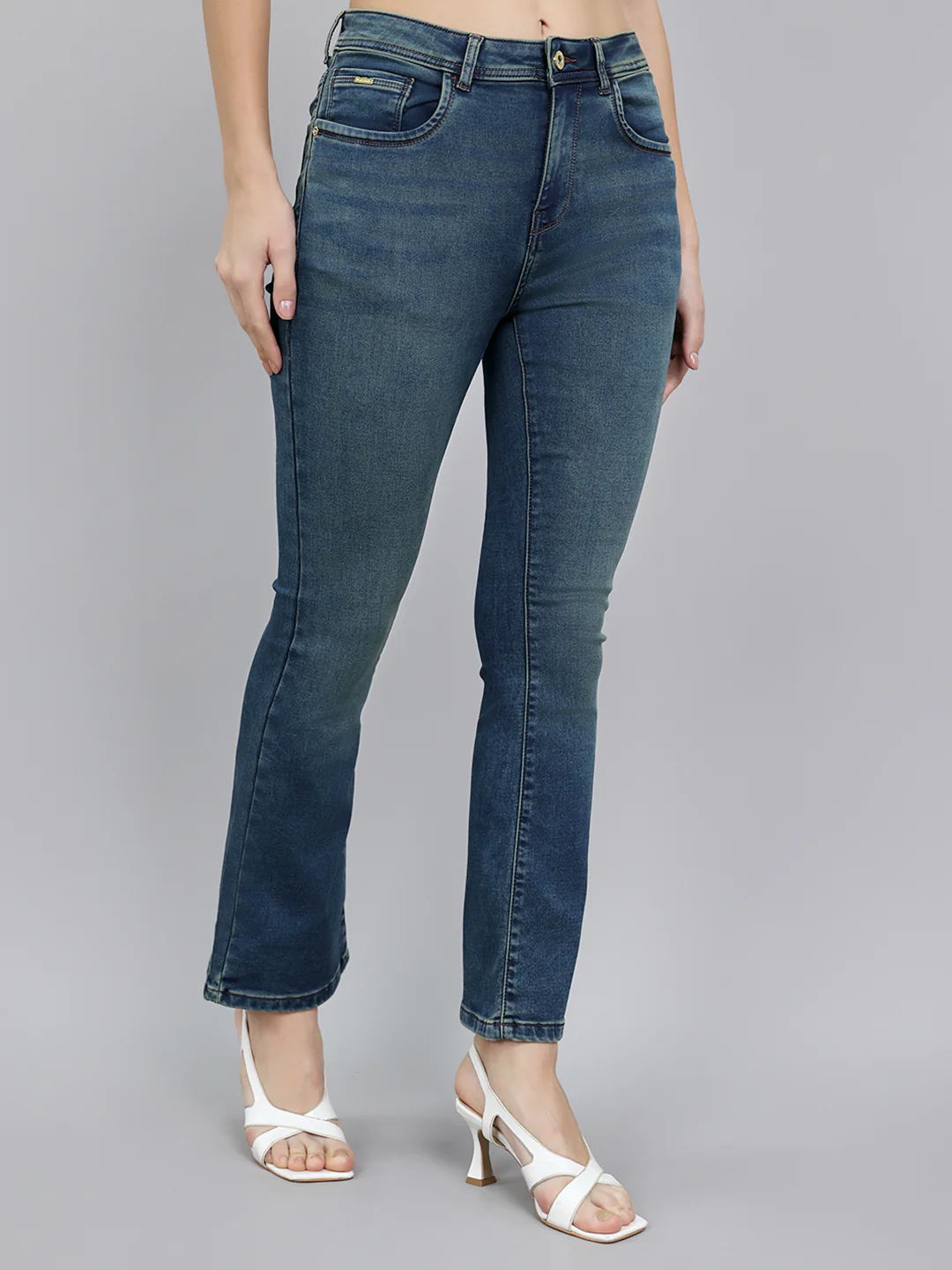 Women Blue Light Wash Regular Fit Denim - Image 2
