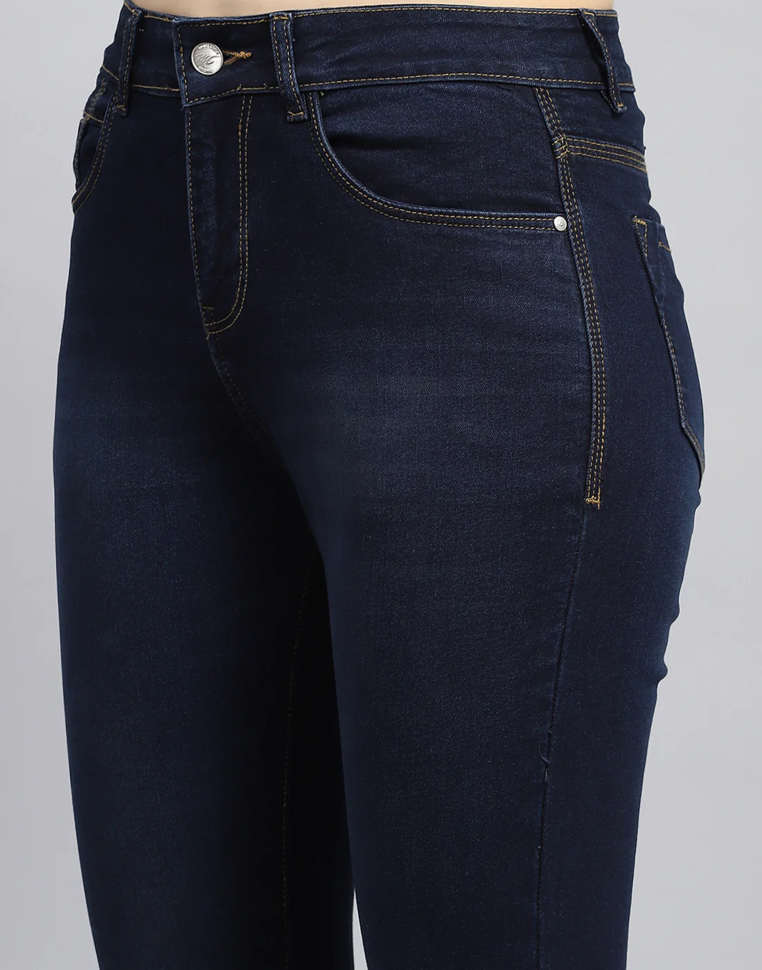 Women Blue Light Wash Slim Fit Denim - Image 6
