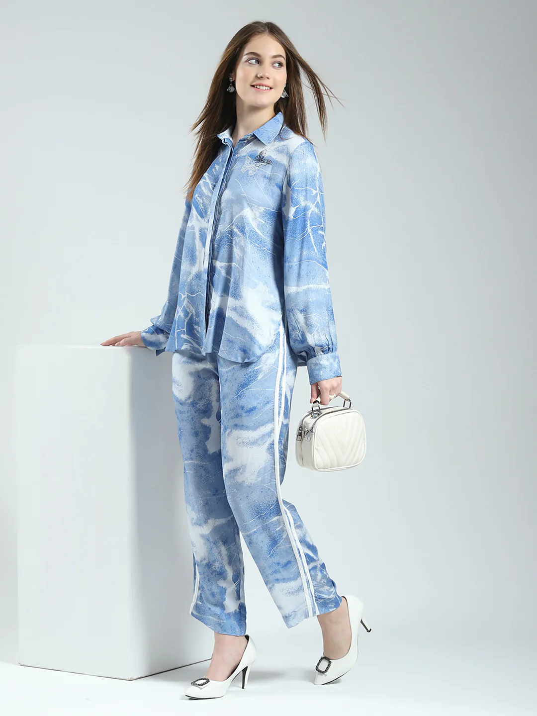 Women Blue Printed Collar Full Sleeve Cords Set - Image 2