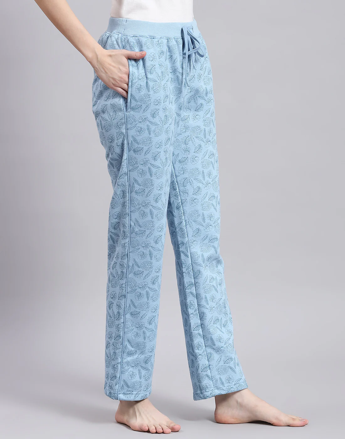 Women Blue Printed Regular Fit Winter Lower - Image 4
