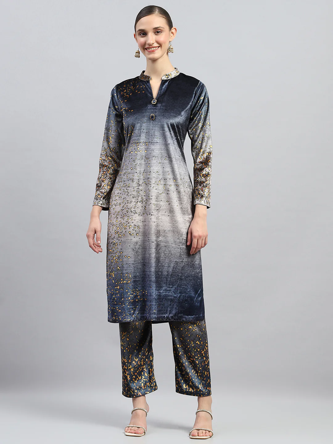 Women Blue Printed Round Neck Full Sleeve Kurti Set - Image 4