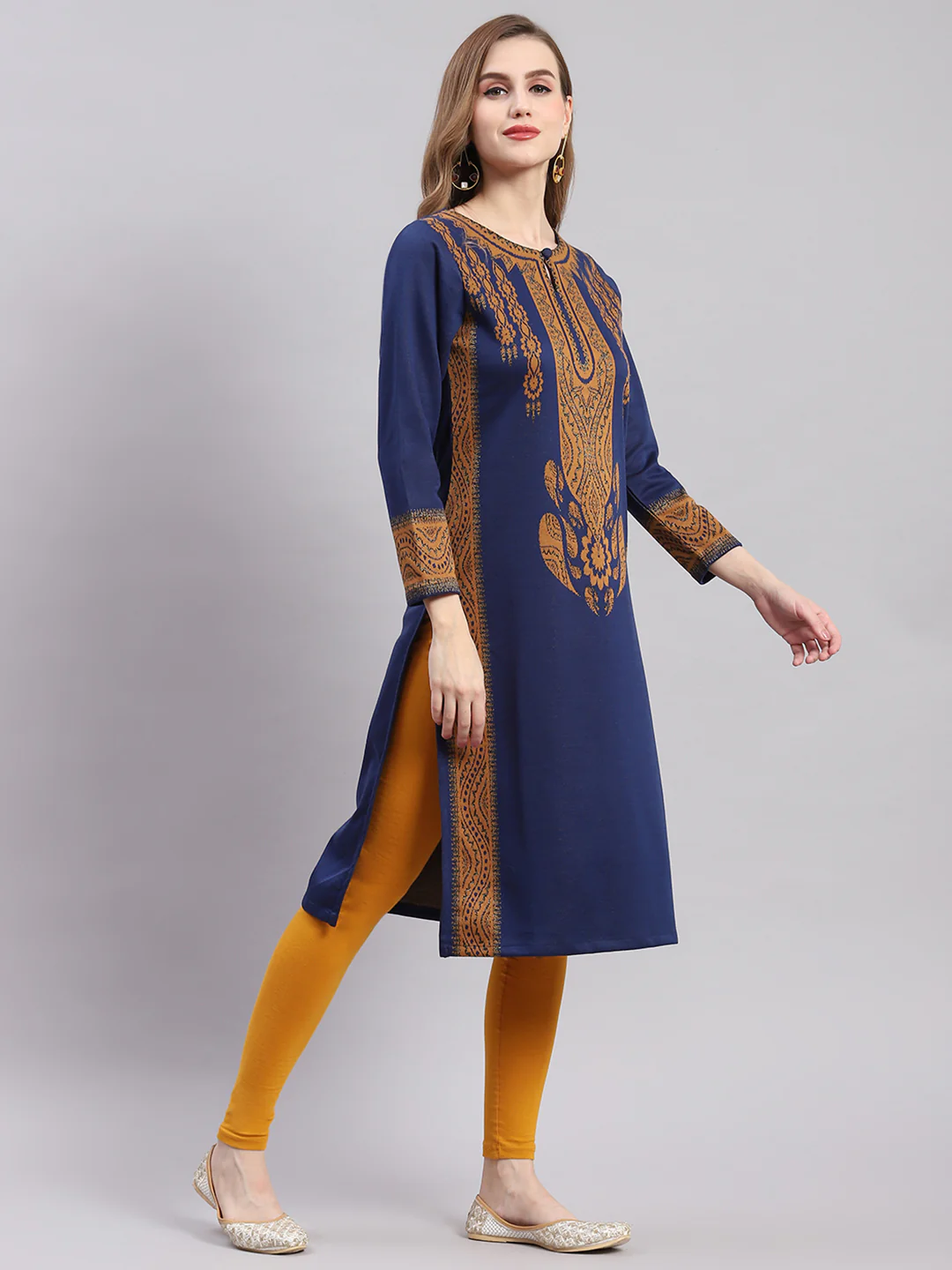 Women Blue Printed Round Neck Full Sleeve Kurtis - Image 5