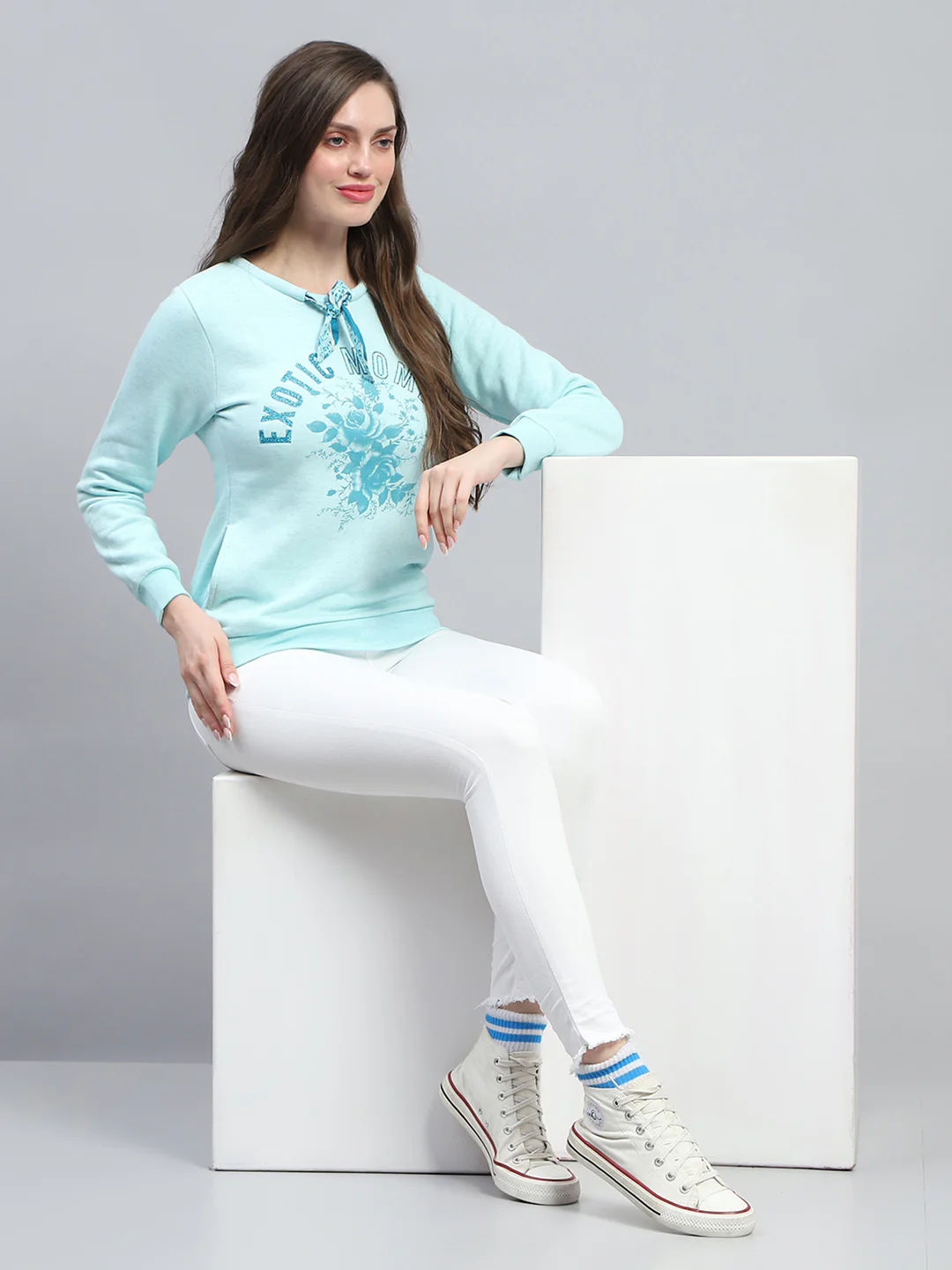 Women Blue Printed Round Neck Full Sleeve Sweatshirt - Image 2