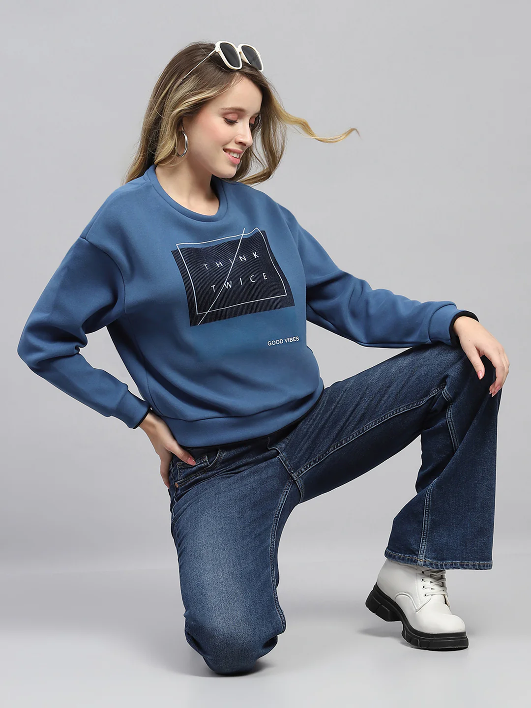 Women Blue Printed Round Neck Full Sleeve Sweatshirt - Image 2