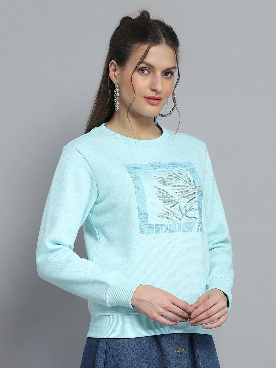 Women Blue Printed Round Neck Full Sleeve Sweatshirt - Image 4