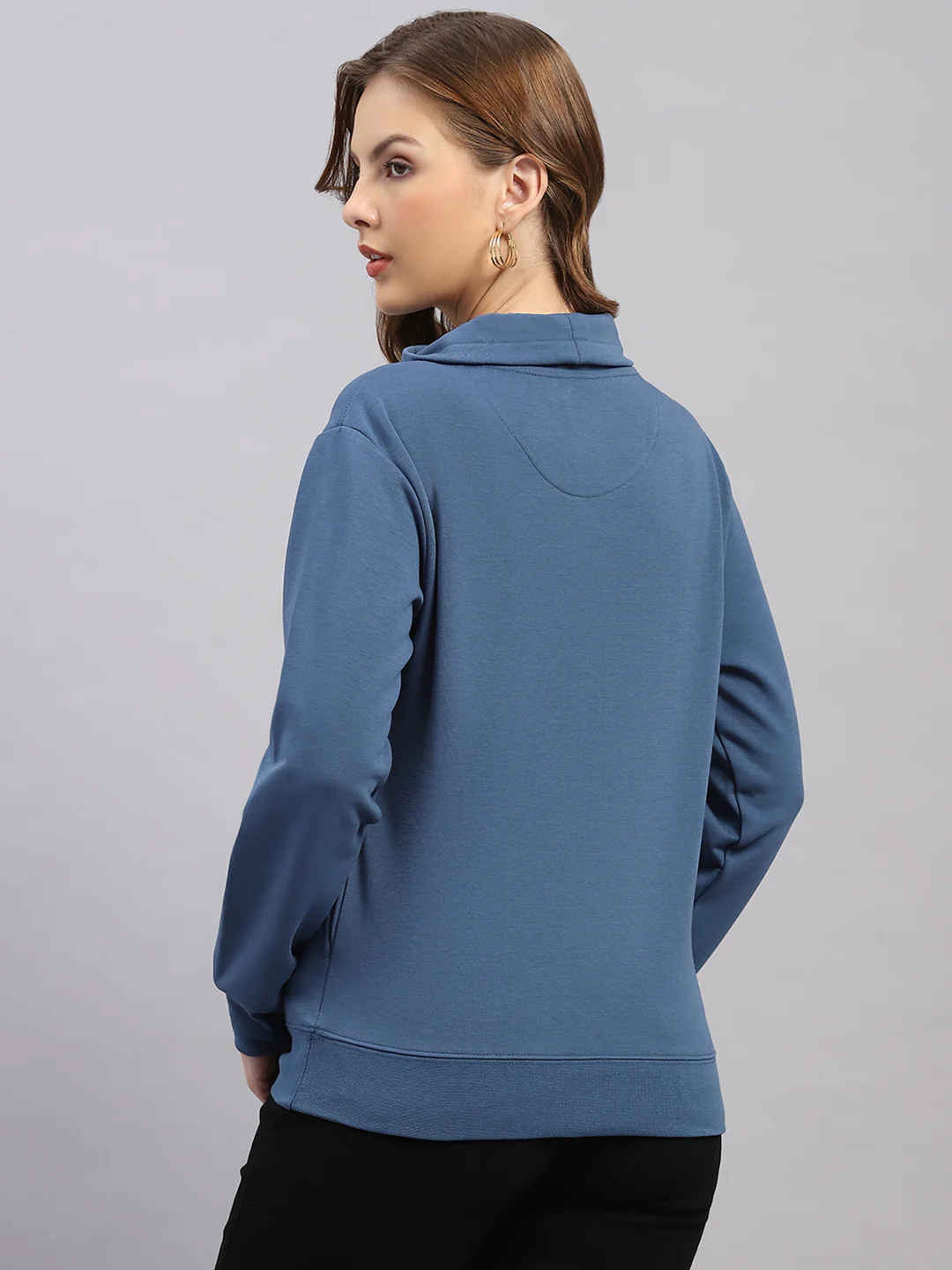 Women Blue Printed Round Neck Full Sleeve Sweatshirt - Image 5