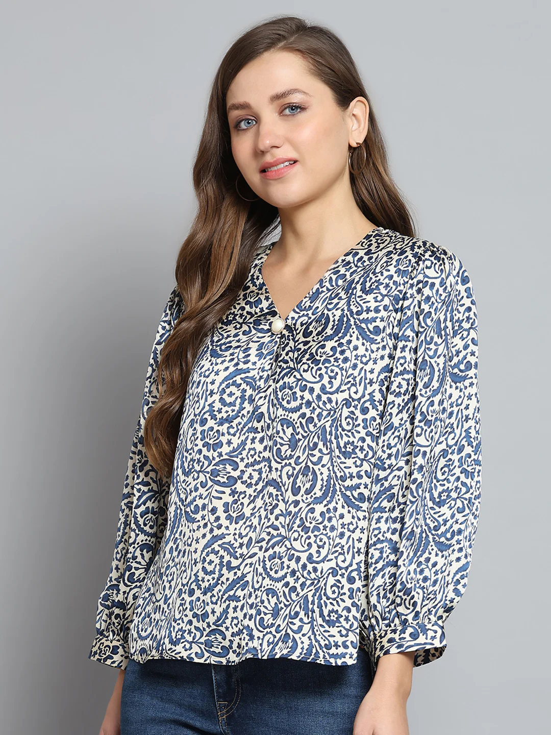Women Blue Printed V Neck Full Sleeve Top - Image 3