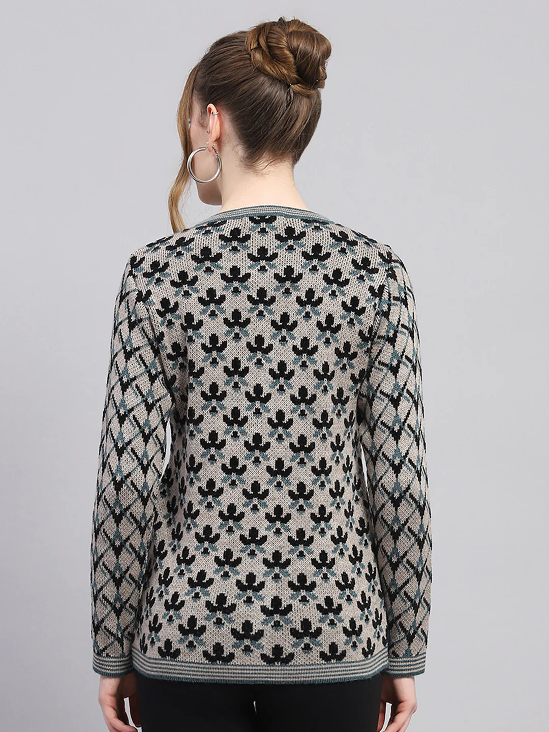 Women Blue Self Design Round Neck Full Sleeve Cardigan - Image 5