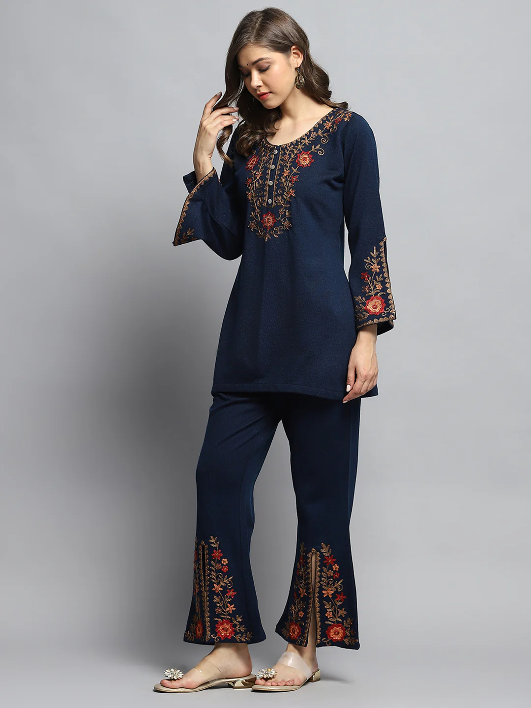 Women Blue Self Design Round Neck Full Sleeve Kurti Set - Image 4