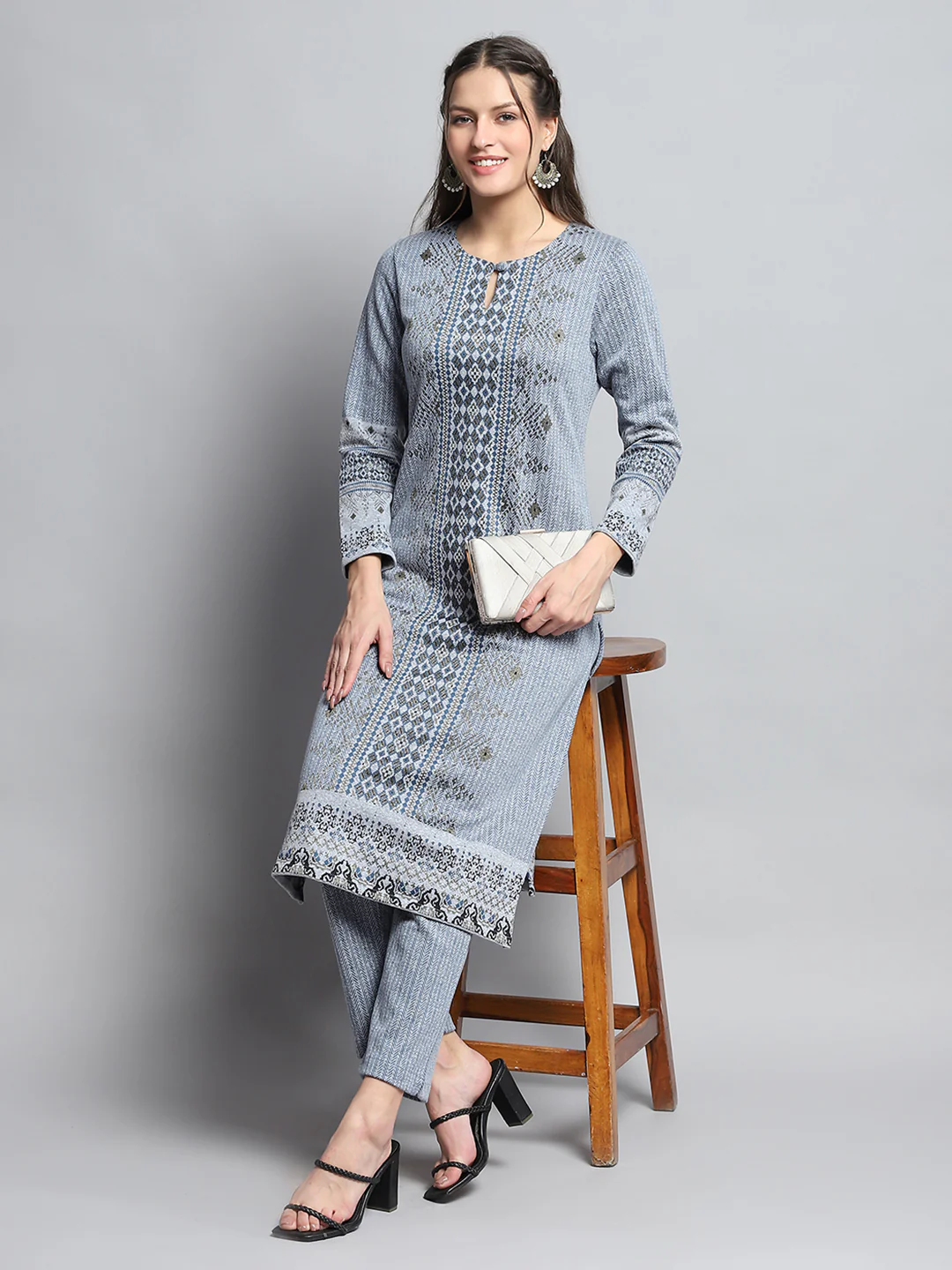 Women Blue Self Design Round Neck Full Sleeve Kurti Set for Winter - Image 2