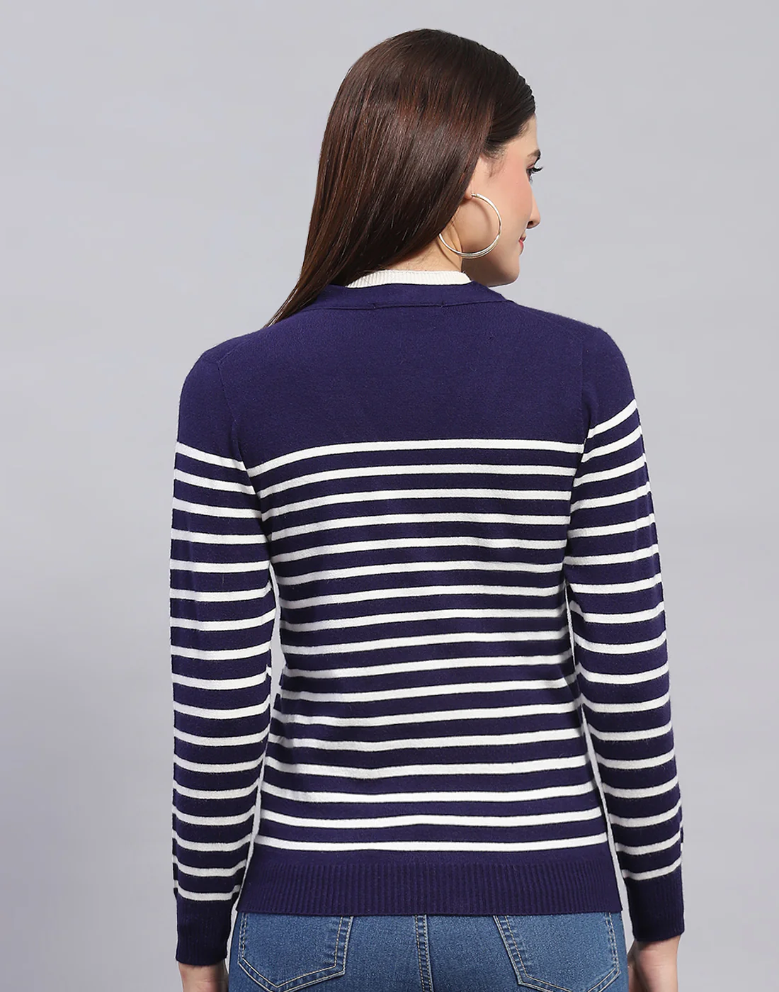 Women Blue Self Design V Neck Full Sleeve Cardigan - Image 5