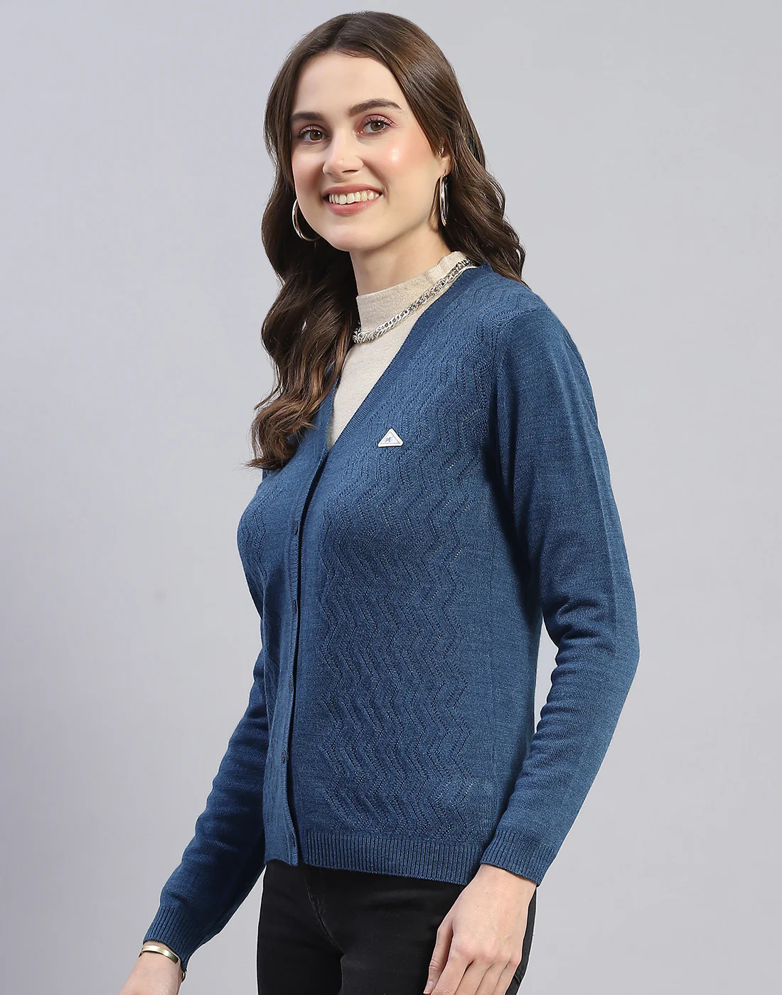 Women Blue Self Design V Neck Full Sleeve Cardigan - Image 3
