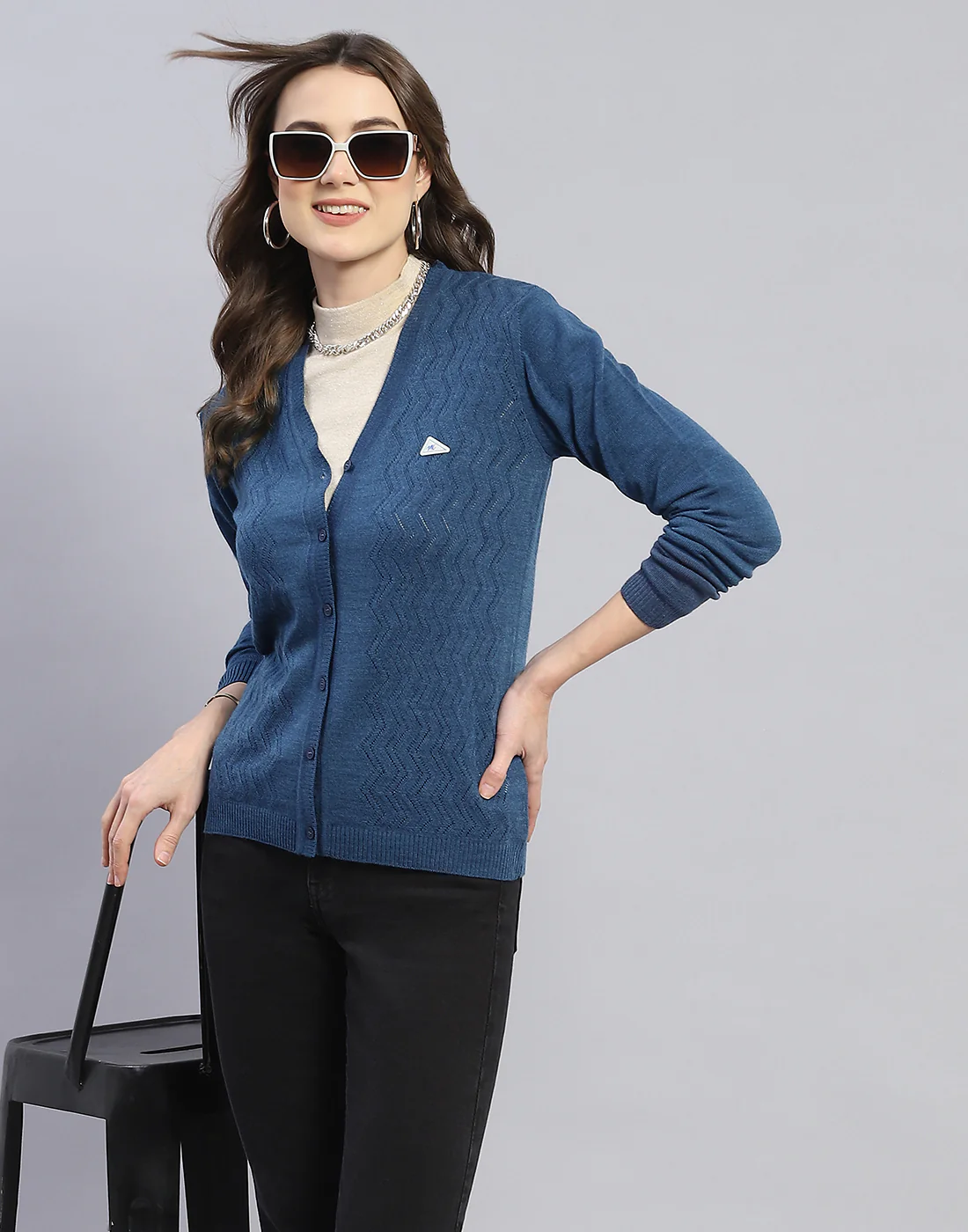 Women Blue Self Design V Neck Full Sleeve Cardigan - Image 6