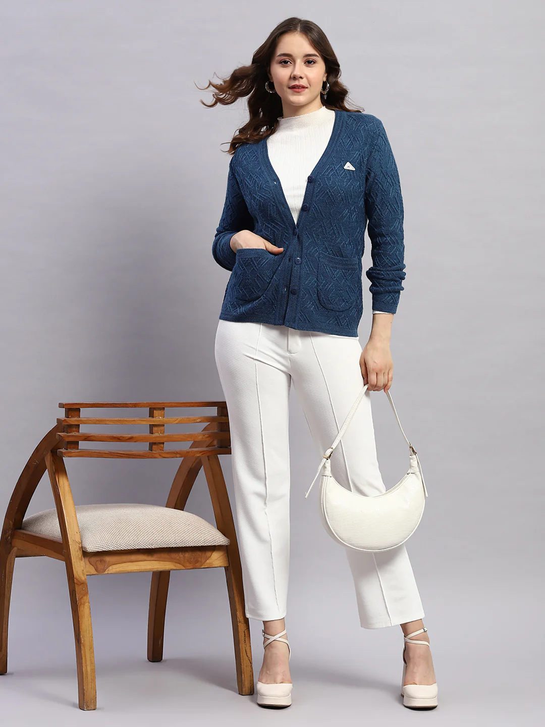 Women Blue Self Design V Neck Full Sleeve Cardigan - Image 2