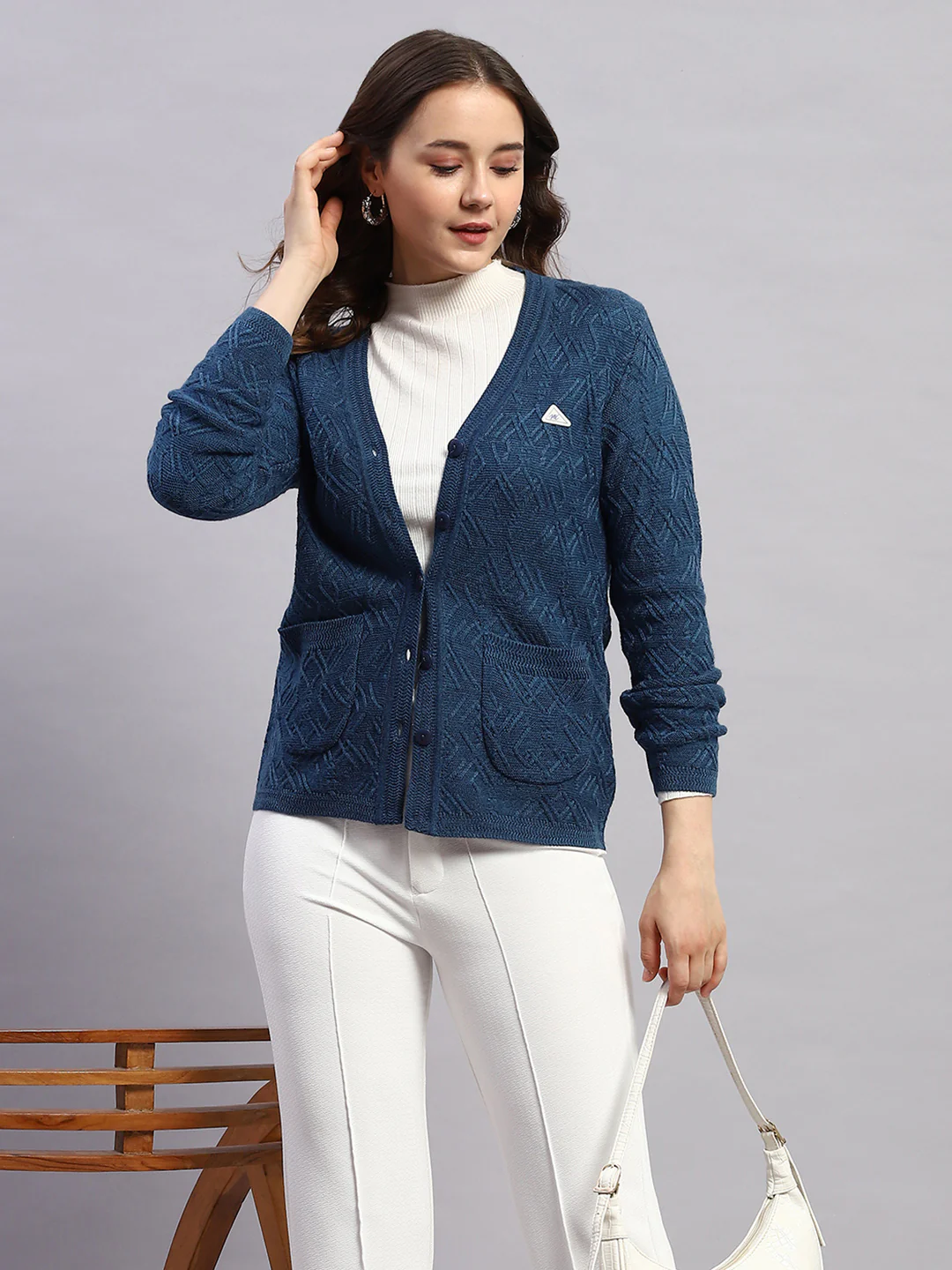 Women Blue Self Design V Neck Full Sleeve Cardigan - Image 6