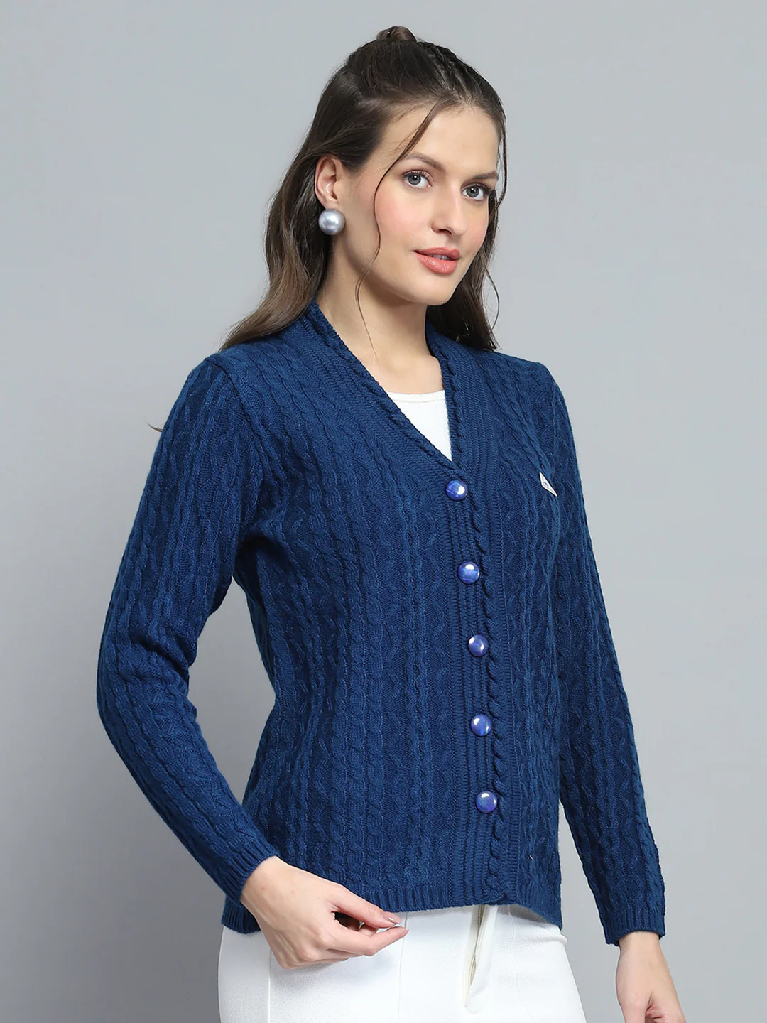 Women Blue Self Design V Neck Full Sleeve Cardigan - Image 4