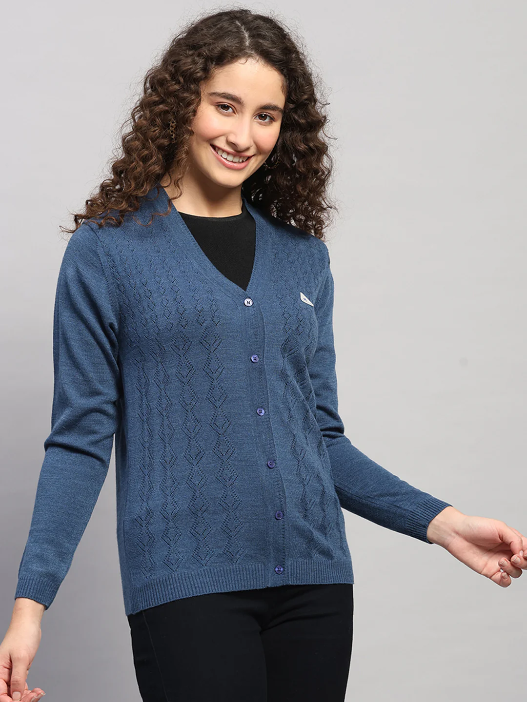 Women Blue Self Design V Neck Full Sleeve Cardigan - Image 4