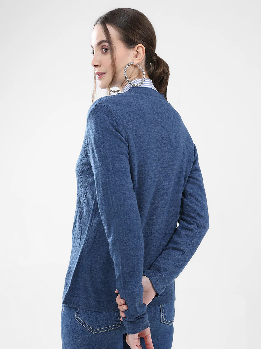 Women Blue Self Design V Neck Full Sleeve Cardigan - Image 5