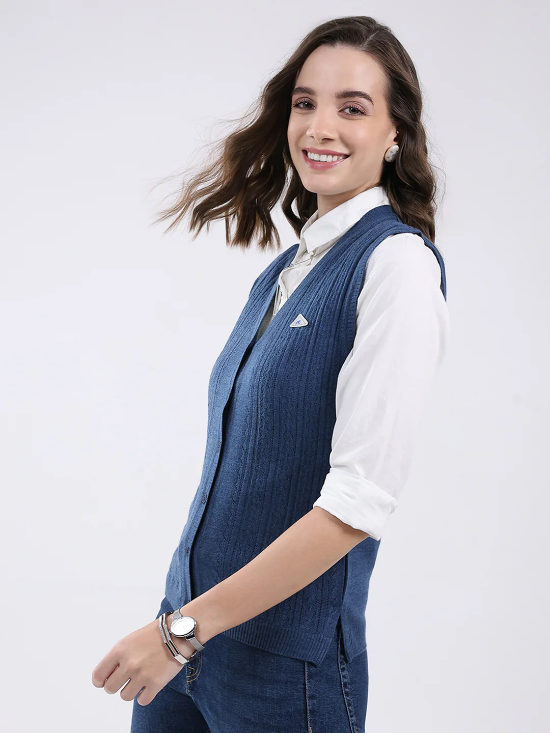 Women Blue Self Design V Neck Sleeveless Cardigan - Image 3