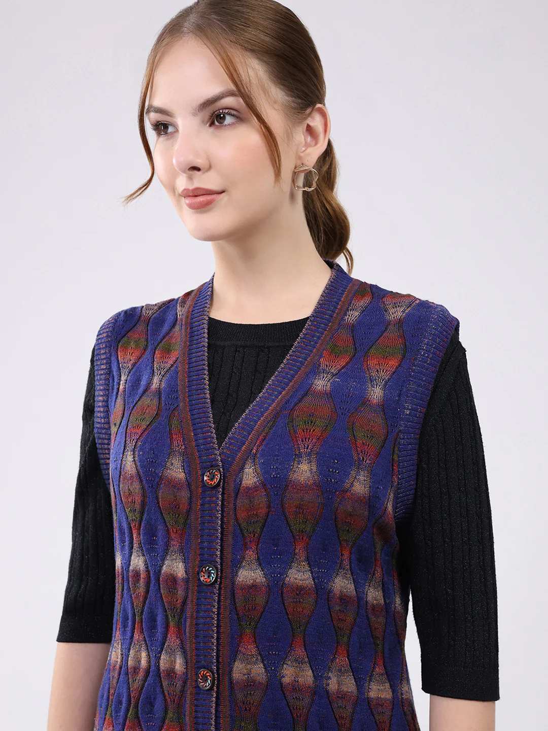Women Blue Self Design V Neck Sleeveless Cardigan - Image 6