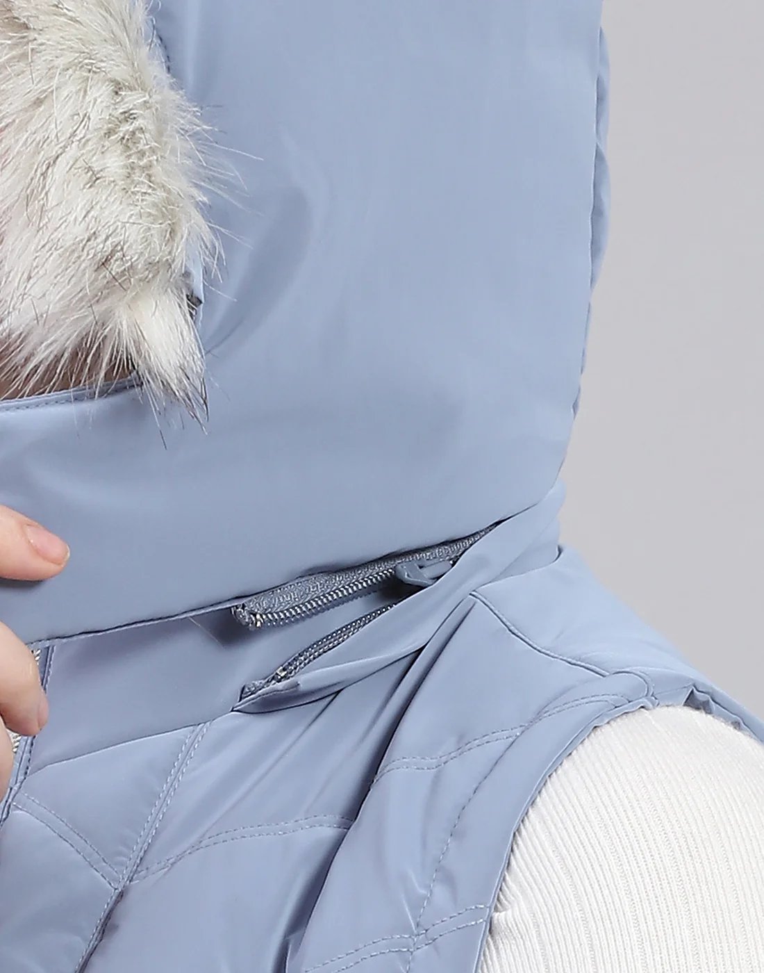 Women Blue Solid Hooded Sleeveless Jacket - Image 7