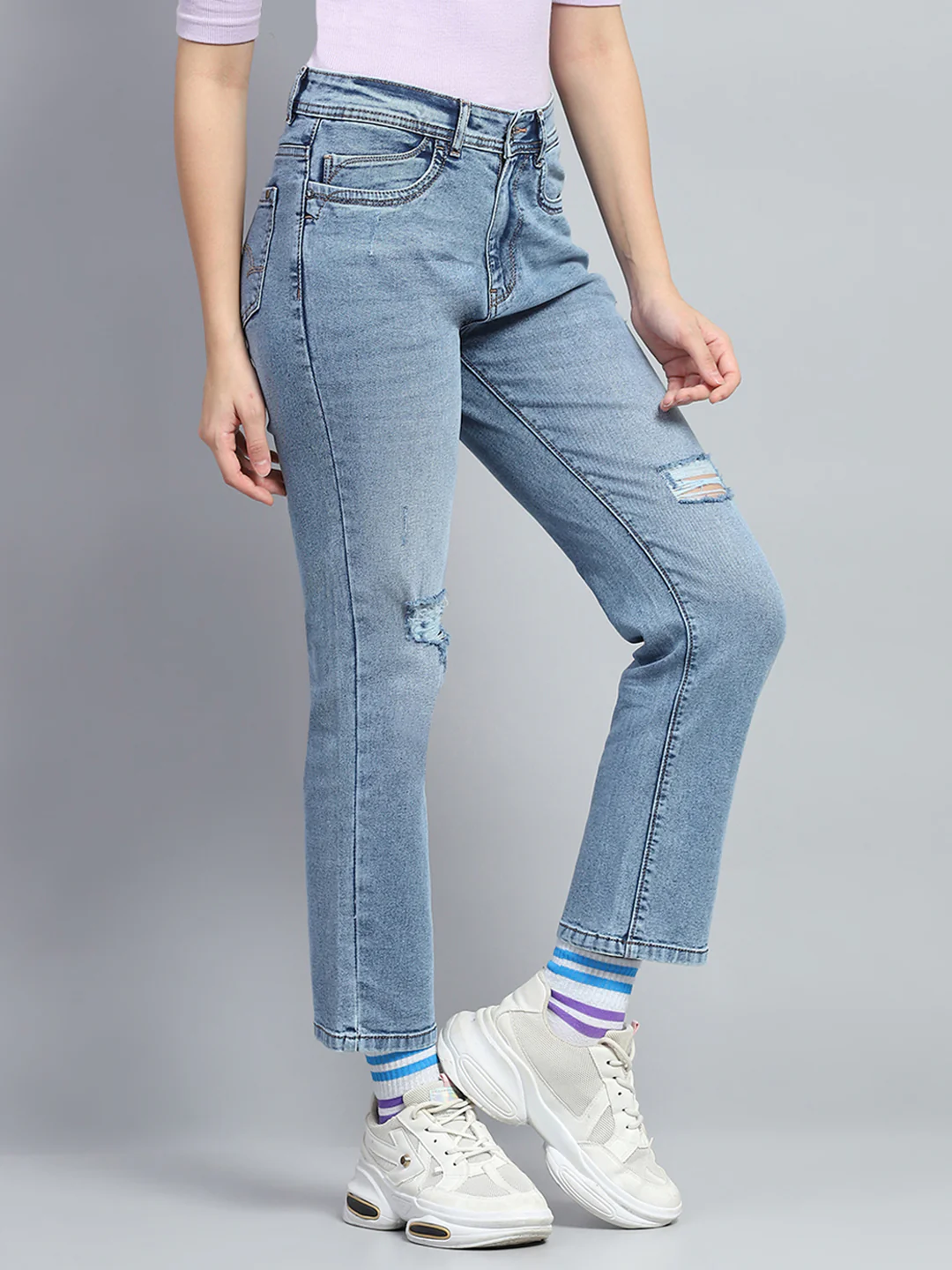 Women Blue Solid Mild Distressed Straight Fit Denim - Image 4