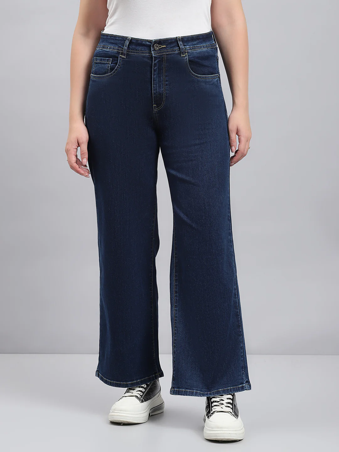 Women Blue Solid Regular Fit Denims - Image 2