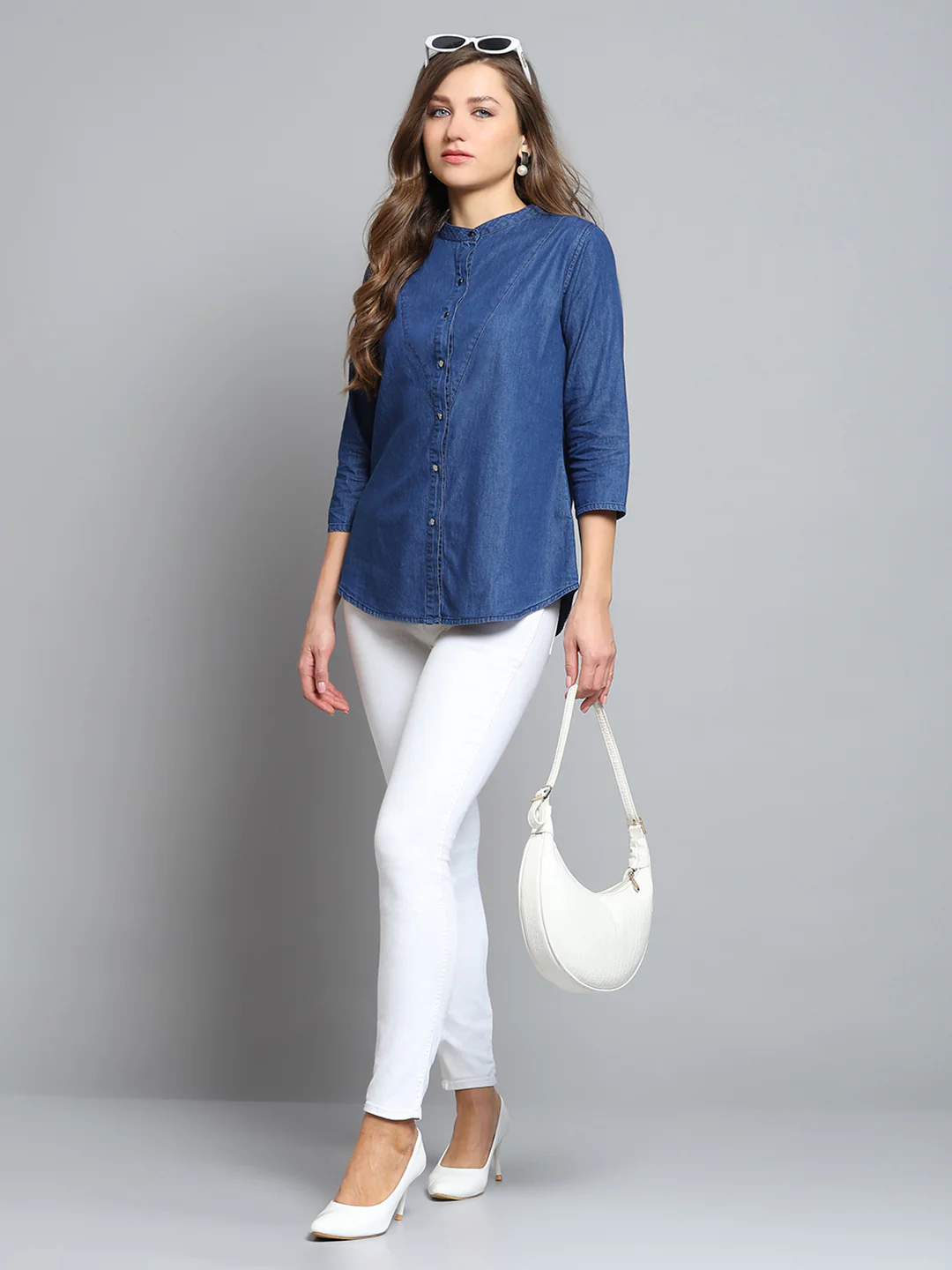 Women Blue Solid Round Neck 3/4th Sleeve Top - Image 2