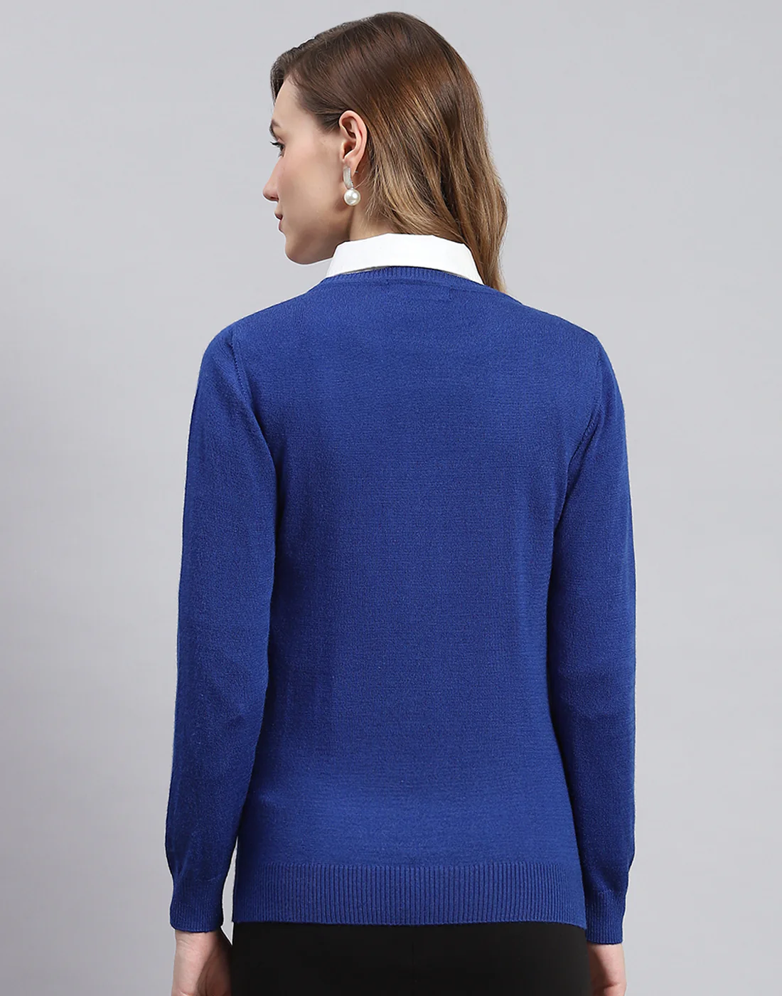 Women Blue Solid Round Neck Full Sleeve Sweater - Image 5