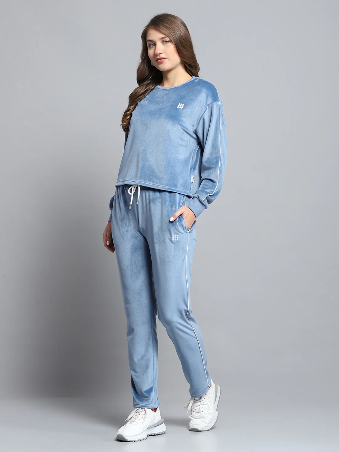 Rock.it Women Blue Solid Round Neck Full Sleeve Tracksuit - Image 3