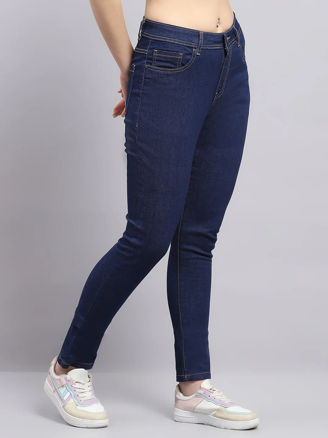 Women Blue Solid Slim Fit Denim - Image 4