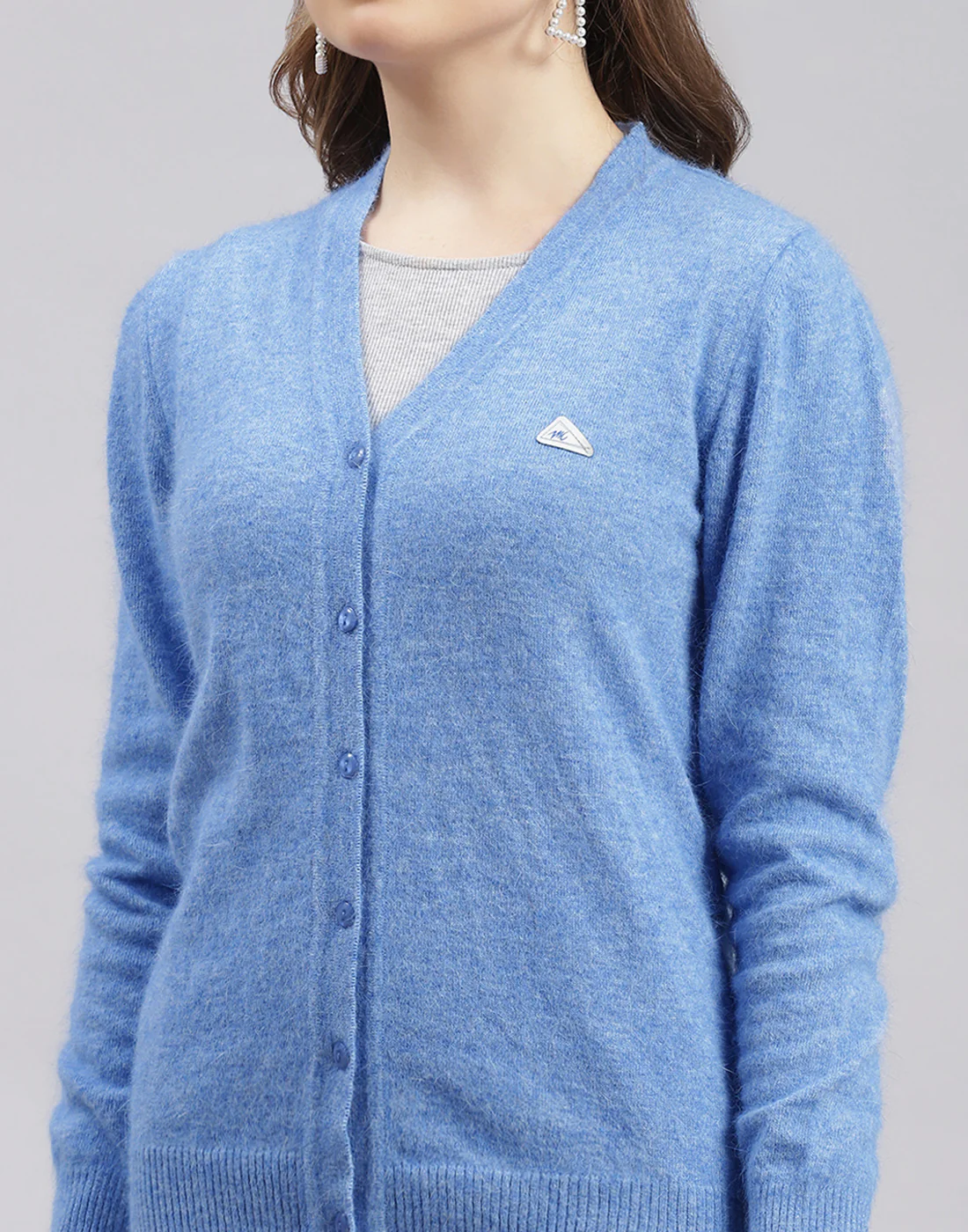 Women Blue Solid V Neck Full Sleeve Cardigan - Image 6