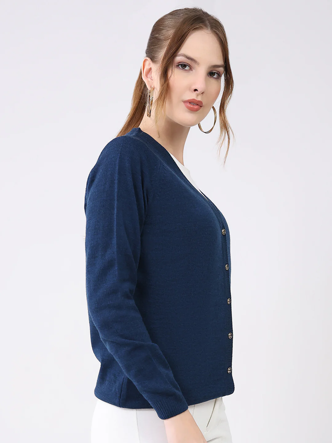 Women Blue Solid V Neck Full Sleeve Cardigan - Image 4